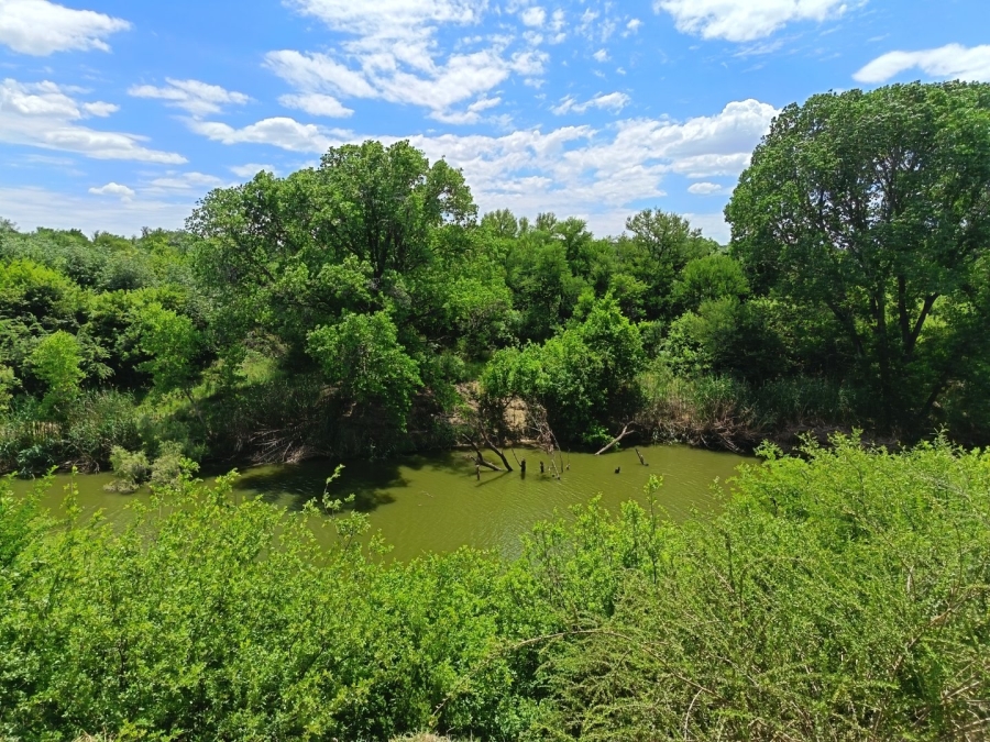 Commercial Property for Sale in Glen Free State